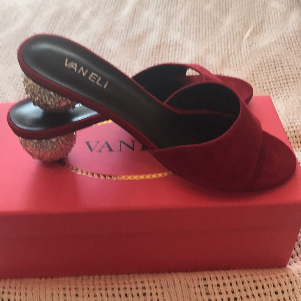Fun shoes!! Great for the holidays!!